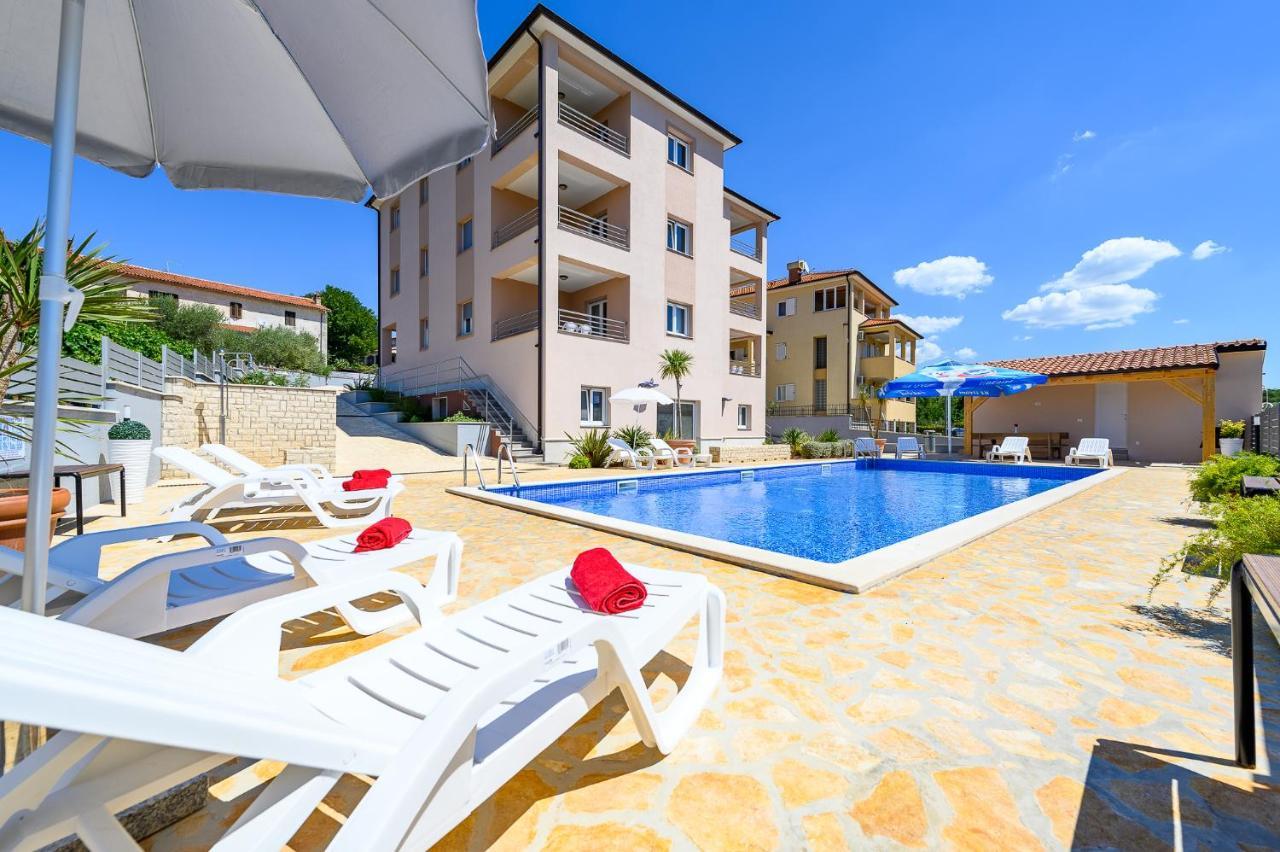 Stancija Amorozo 5 Porec Ngoại thất bức ảnh