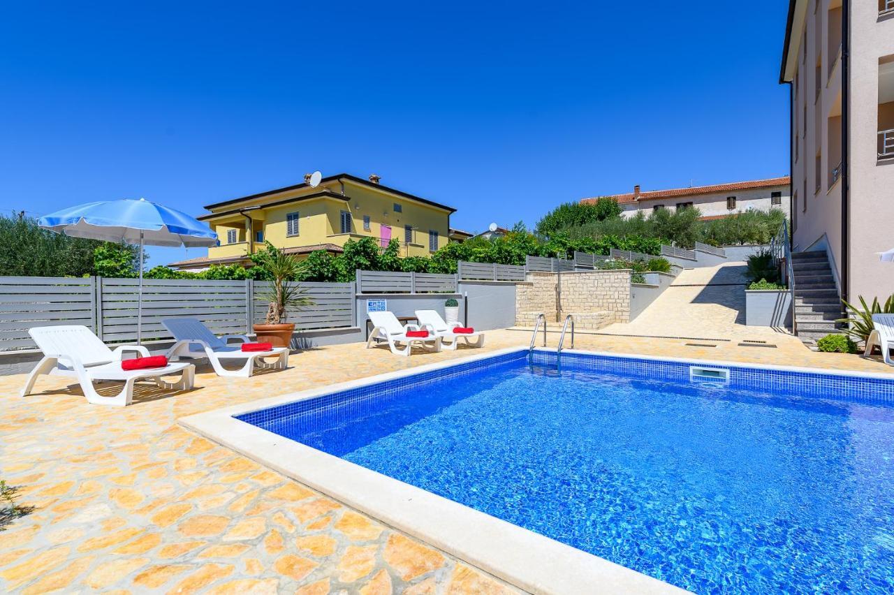 Stancija Amorozo 5 Porec Ngoại thất bức ảnh