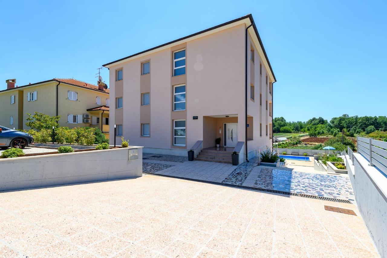 Stancija Amorozo 5 Porec Ngoại thất bức ảnh